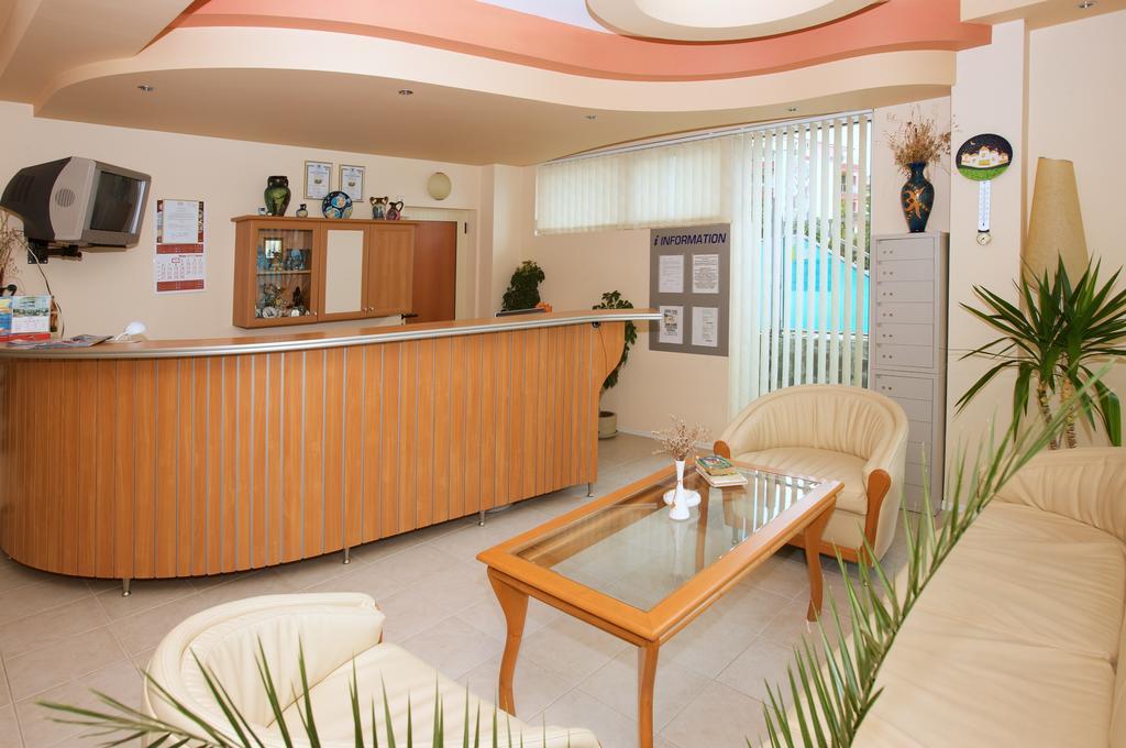 Hotel Sofia Beach Nesebar Buitenkant foto