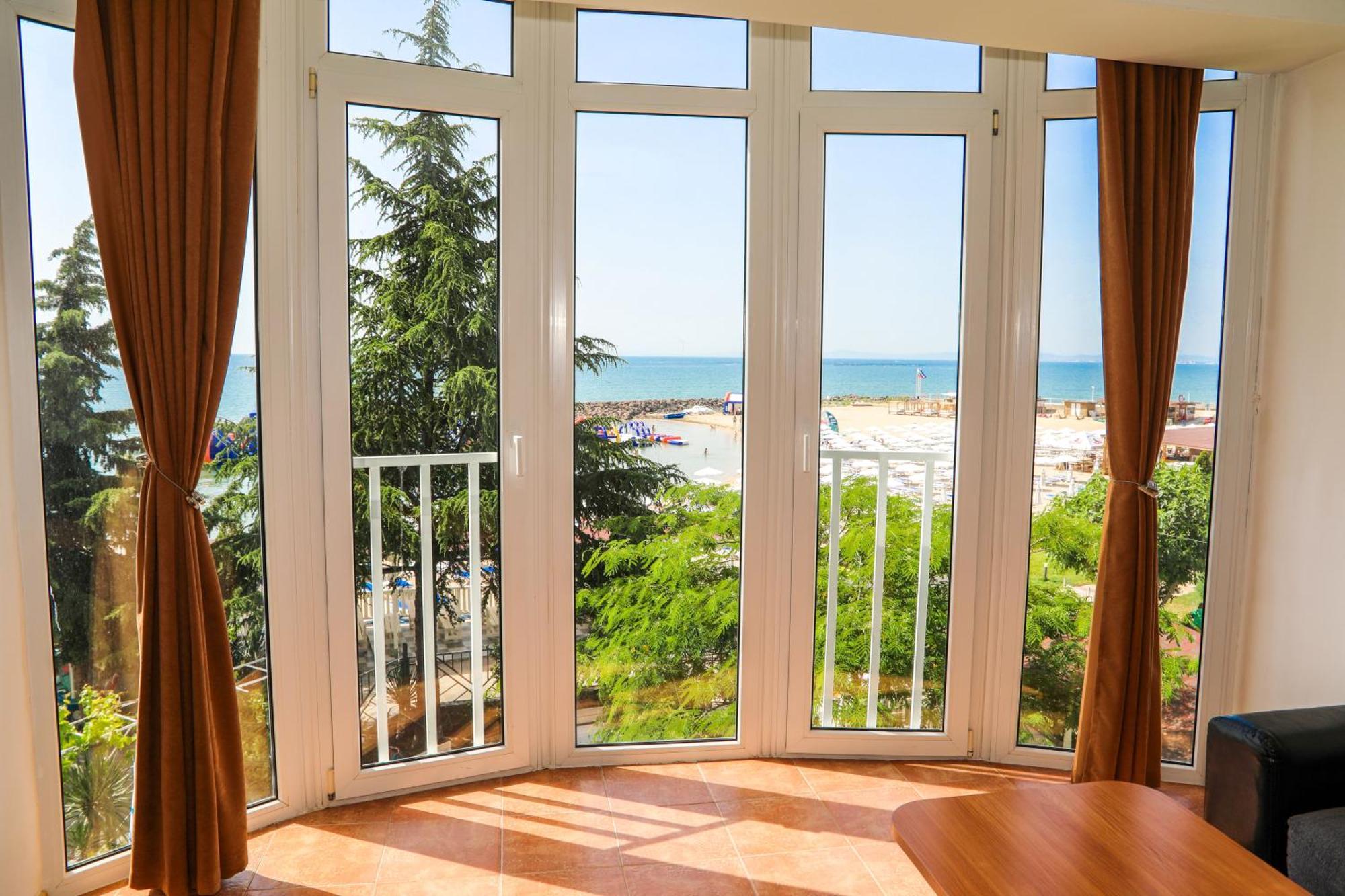 Hotel Sofia Beach Nesebar Buitenkant foto