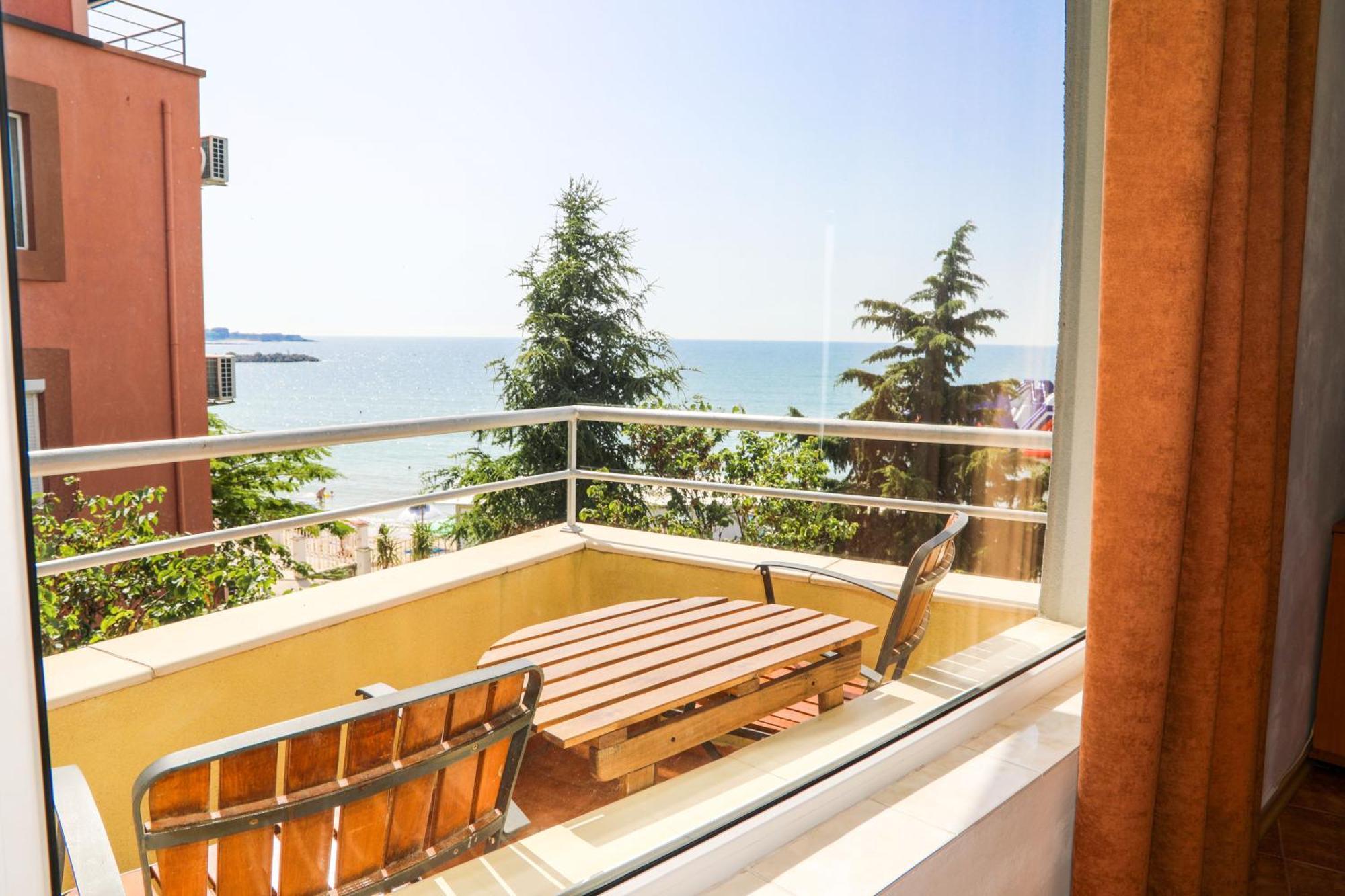 Hotel Sofia Beach Nesebar Buitenkant foto