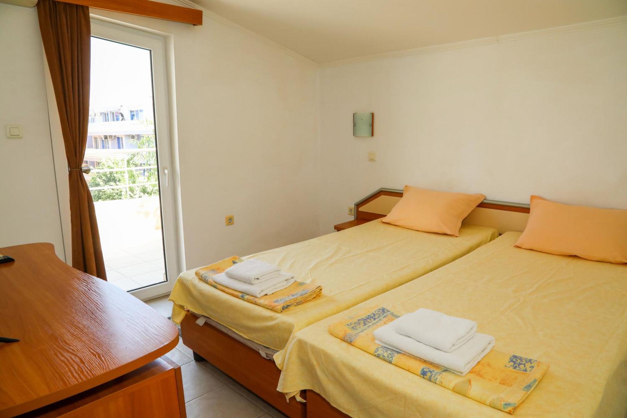 Hotel Sofia Beach Nesebar Buitenkant foto