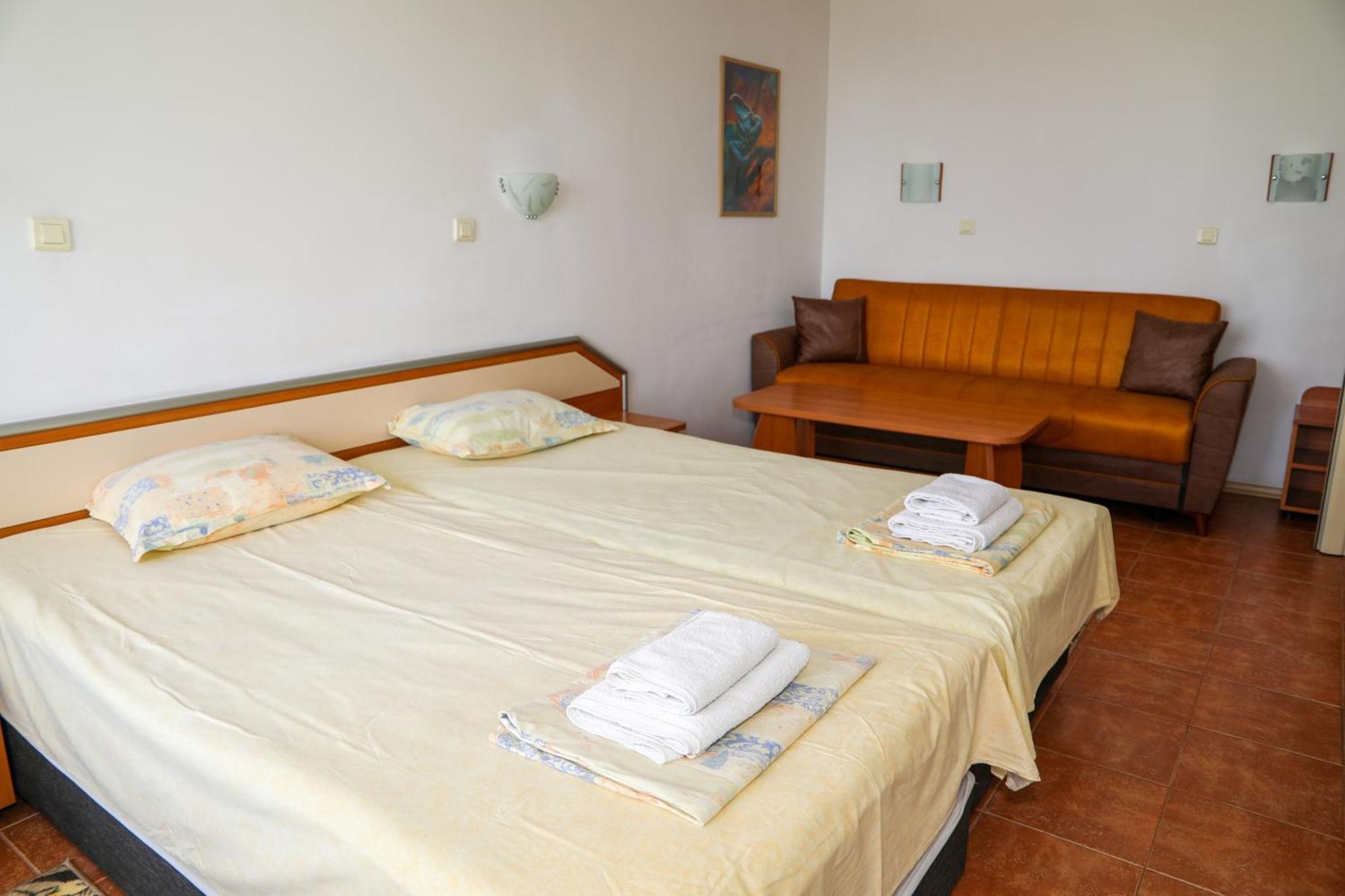 Hotel Sofia Beach Nesebar Buitenkant foto