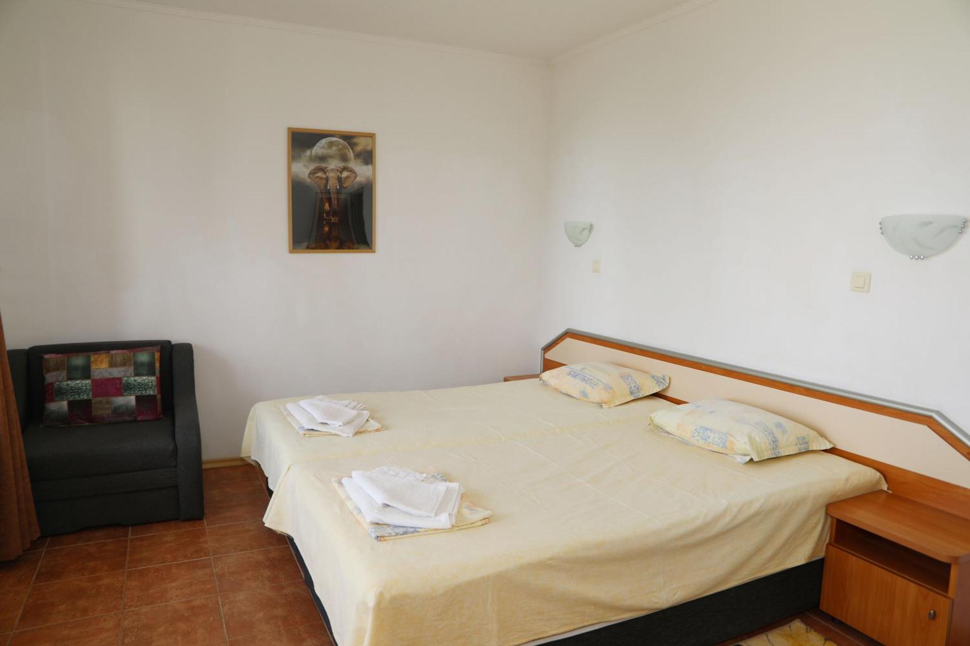 Hotel Sofia Beach Nesebar Buitenkant foto